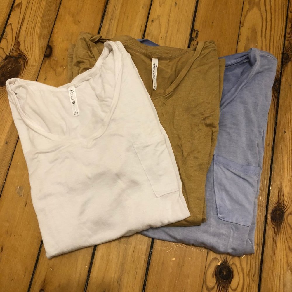 Women's Stretchy V-Neck 3 pack!